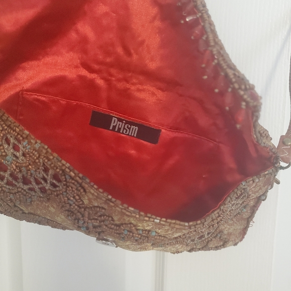 Beautiful Small Cloth Purse with Intricate Bead Detailing - Picture 3 of 5